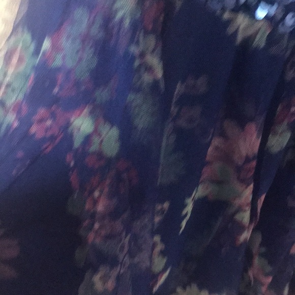 Blue sequinned dress with flowers - Picture 4 of 4